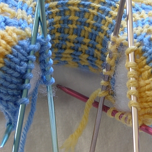 Knitting a Ring with Double-Pointed Needles Step 14